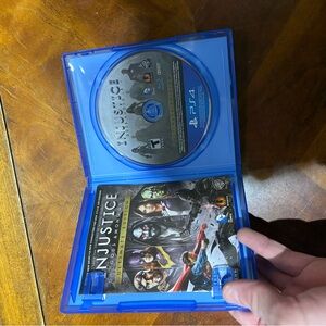 Injustice: Gods Among Us for PS4 - Blue Case
